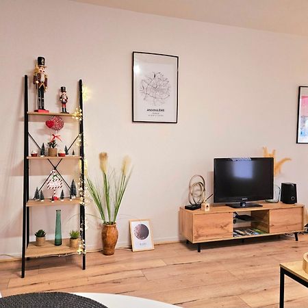 Appartement Cosy Proche Gare - Fibre Optique Et Parking Angulema Exterior foto