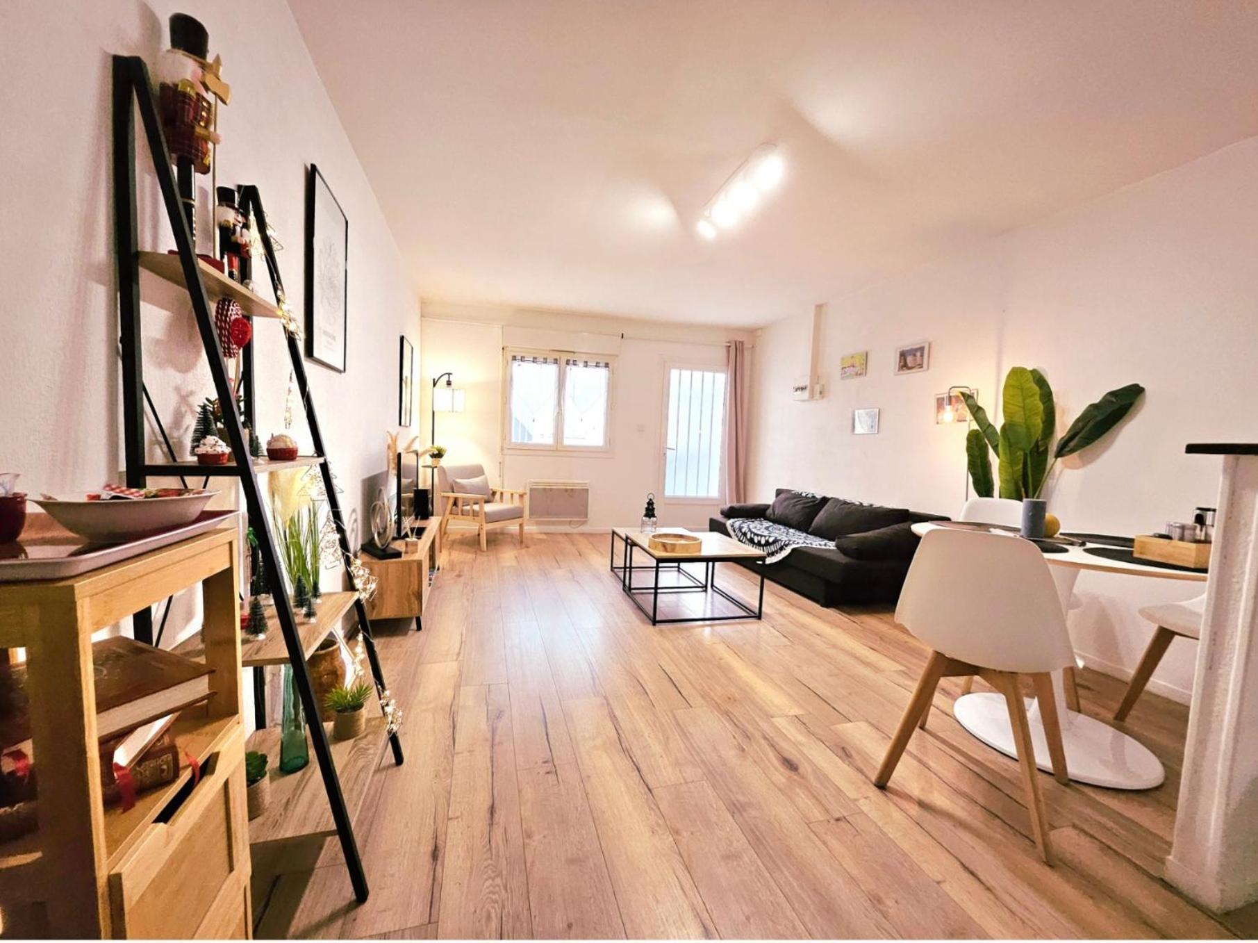 Appartement Cosy Proche Gare - Fibre Optique Et Parking Angulema Exterior foto