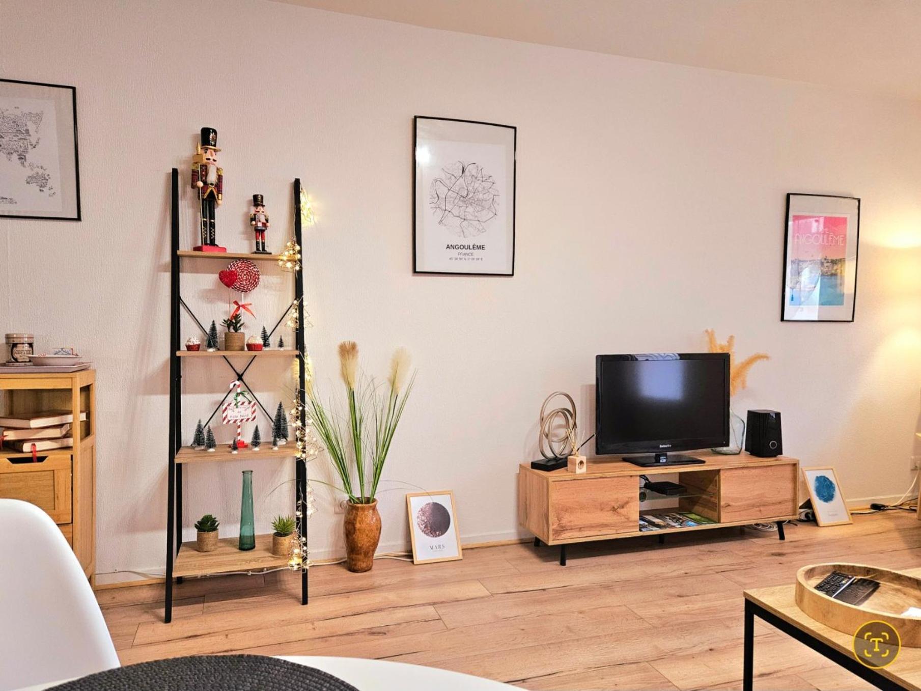 Appartement Cosy Proche Gare - Fibre Optique Et Parking Angulema Exterior foto